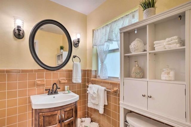 423 SW 1st Avenue, Boynton Beach, FL 33435