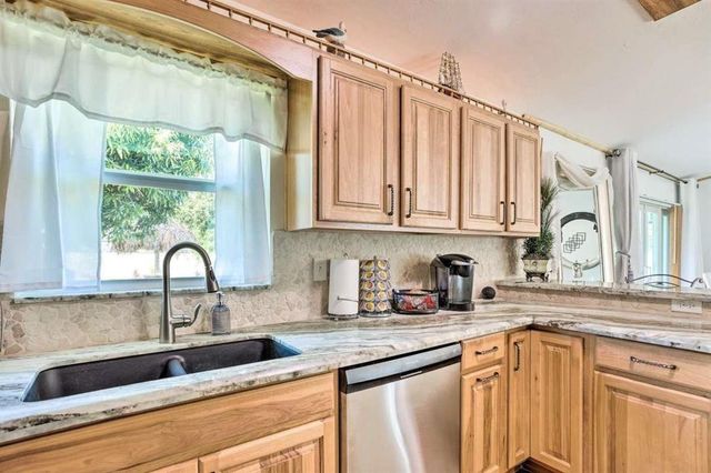423 SW 1st Avenue, Boynton Beach, FL 33435
