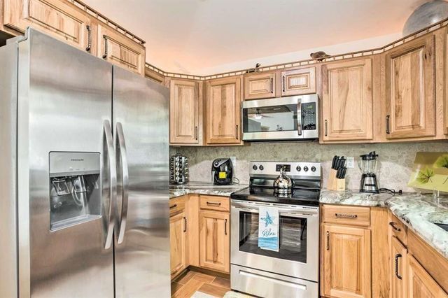 423 SW 1st Avenue, Boynton Beach, FL 33435