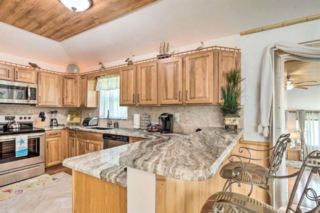 423 SW 1st Avenue, Boynton Beach, FL 33435