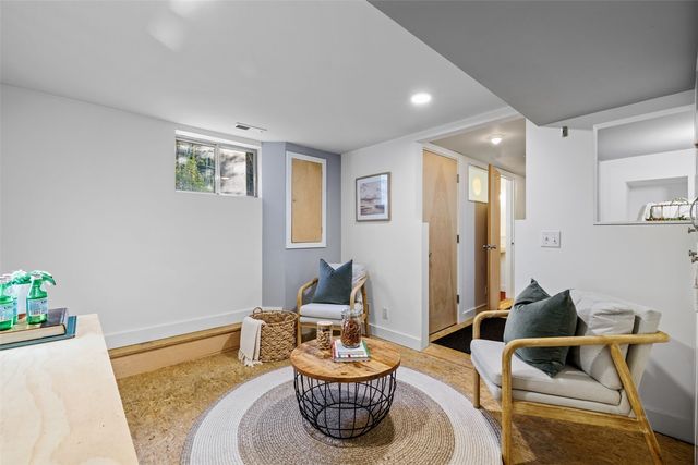 3820 44th Avenue SW, Seattle, WA 98116
