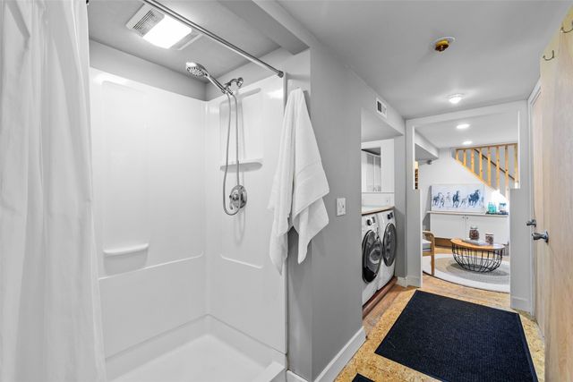 3820 44th Avenue SW, Seattle, WA 98116