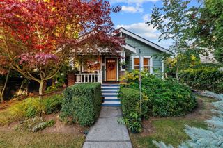 3820 44th Avenue SW, Seattle, WA 98116