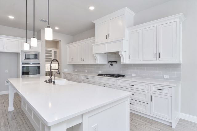 613 Singing Water Drive, Rockwall, TX 75087