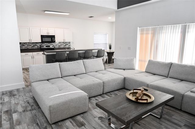 4733 CUMBRIAM LAKES DRIVE, Kissimmee, FL 34746