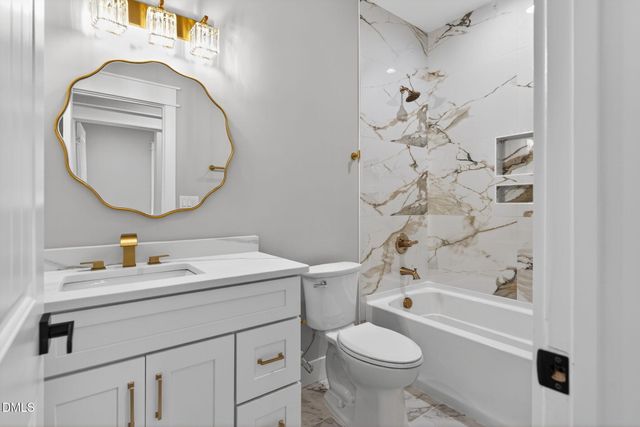 62 Ponchartrain Street, Fuquay Varina, NC 27526