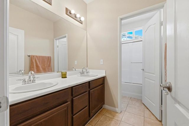 30241 Trois Valley Street, Murrieta, CA 92563