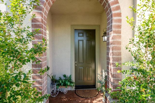 30241 Trois Valley Street, Murrieta, CA 92563