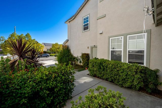 30241 Trois Valley Street, Murrieta, CA 92563
