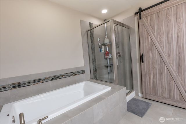 963 Bondgard Avenue E, Enumclaw, WA 98022