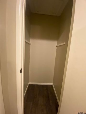 5235 Julia Dr, Tyler, TX 75708