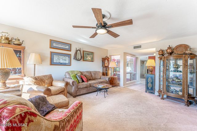 920 W Camino Sagasta, Green Valley, AZ 85622