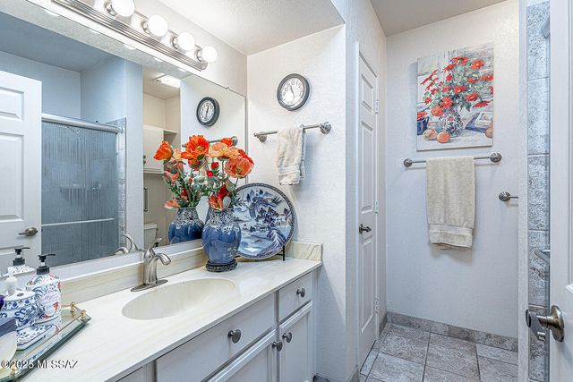 920 W Camino Sagasta, Green Valley, AZ 85622