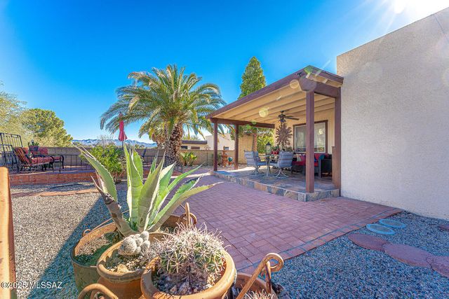 920 W Camino Sagasta, Green Valley, AZ 85622