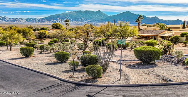 920 W Camino Sagasta, Green Valley, AZ 85622
