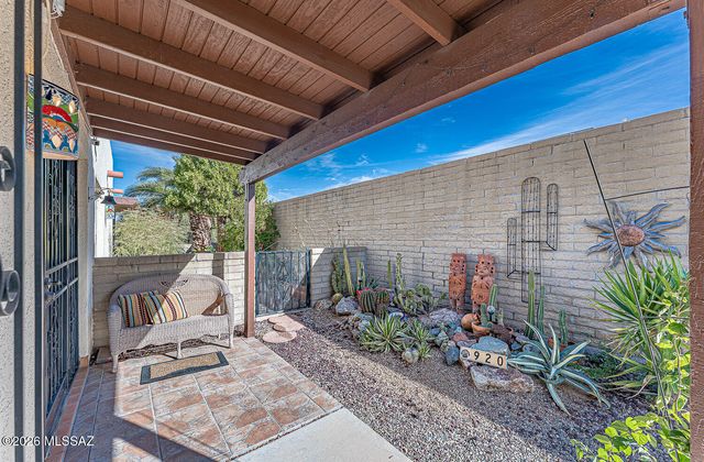 920 W Camino Sagasta, Green Valley, AZ 85622