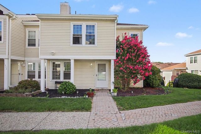 1310 Whispering Hills, Chester, NY 10918
