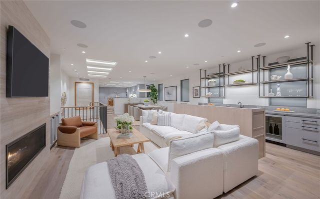 457 26th Street, Manhattan Beach, CA 90266