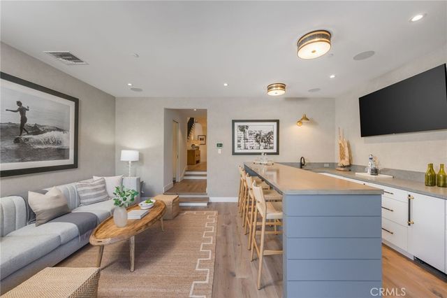 457 26th Street, Manhattan Beach, CA 90266