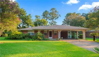 1802 SHIRLEY PARK Place, Alexandria, LA 71301