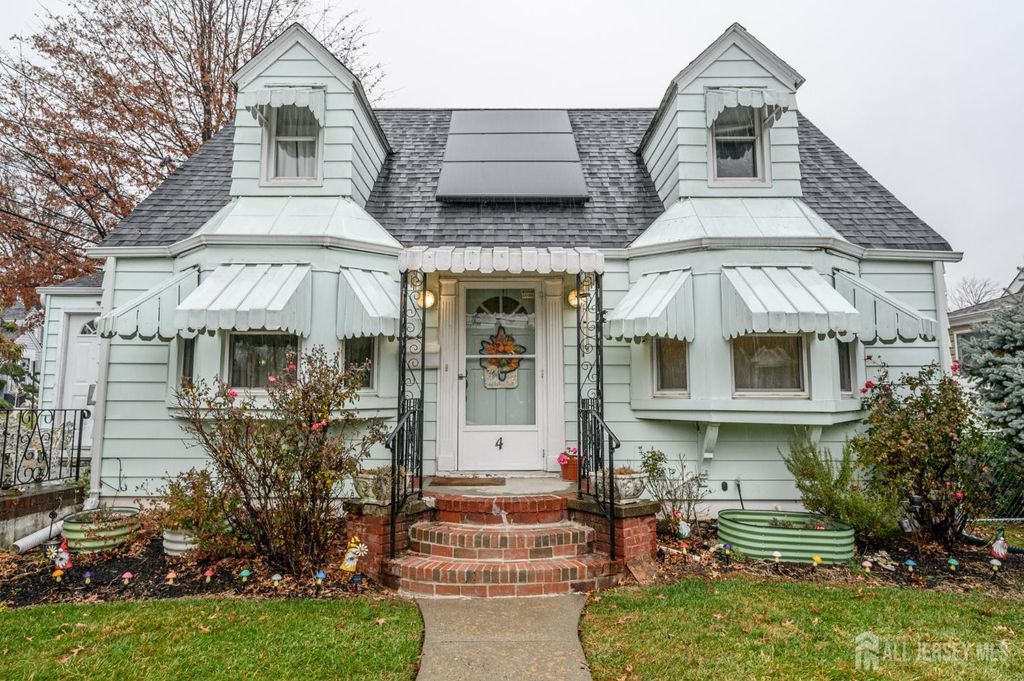 4 Homestead Avenue, Avenel, NJ 07001