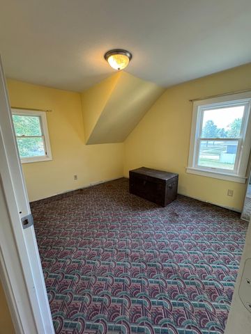 1706 N 4th Avenue, Moorhead, MN 56560