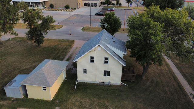 1706 N 4th Avenue, Moorhead, MN 56560
