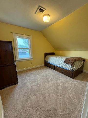 1706 N 4th Avenue, Moorhead, MN 56560