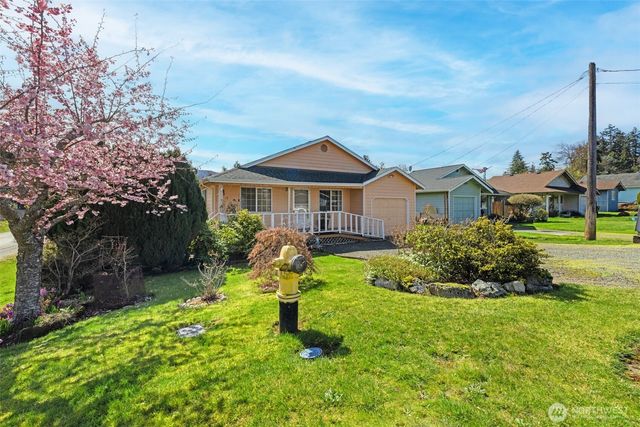 1002 W GLENWOOD ST, Port Angeles, WA 98362