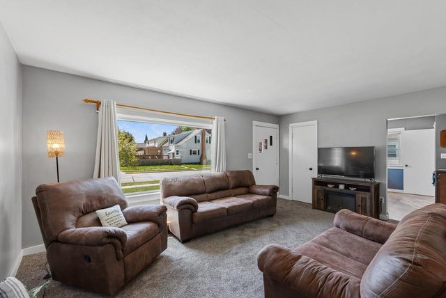 366 3rd STREET, Kewaskum, WI 53040