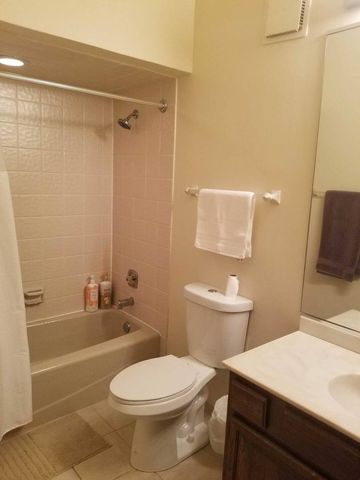 952 Norwood Court, Naperville, IL 60540