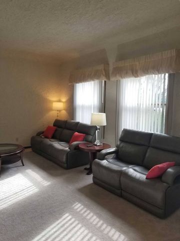 952 Norwood Court, Naperville, IL 60540