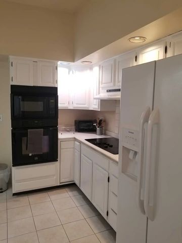 952 Norwood Court, Naperville, IL 60540