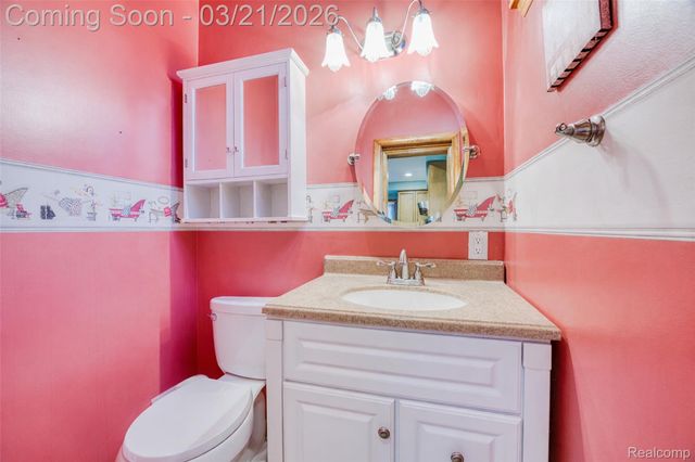 1799 Grange Road, Trenton, MI 48183