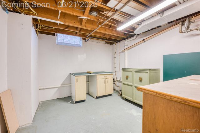 1799 Grange Road, Trenton, MI 48183