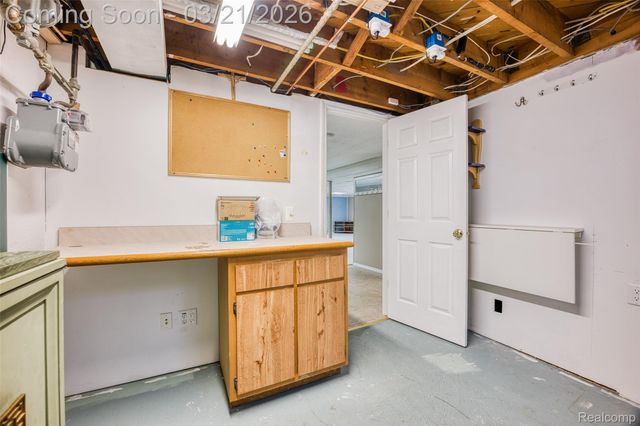 1799 Grange Road, Trenton, MI 48183