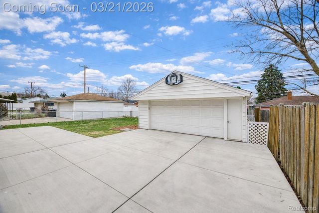 1799 Grange Road, Trenton, MI 48183