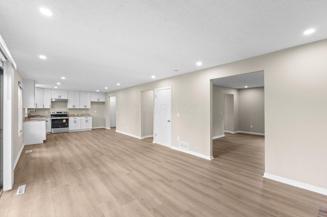 4999 Doral Avenue, Columbus, OH 43213