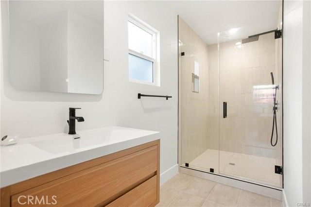 6417 La Riba Way, Los Angeles, CA 90042