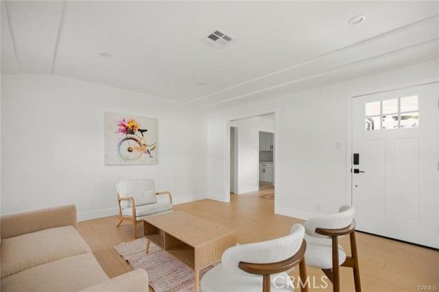 6417 La Riba Way, Los Angeles, CA 90042