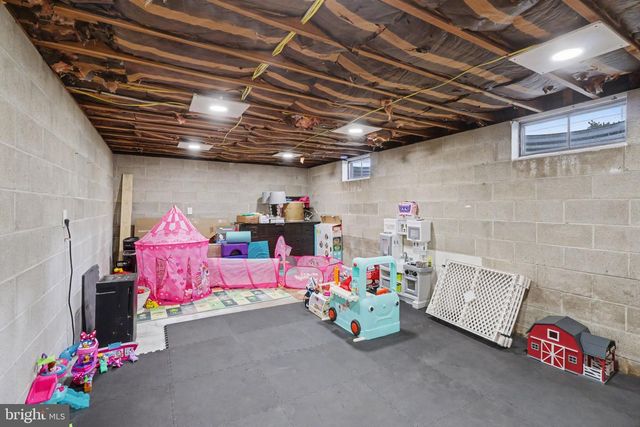 330 DOUBLING GAP RD, Newville, PA 17241