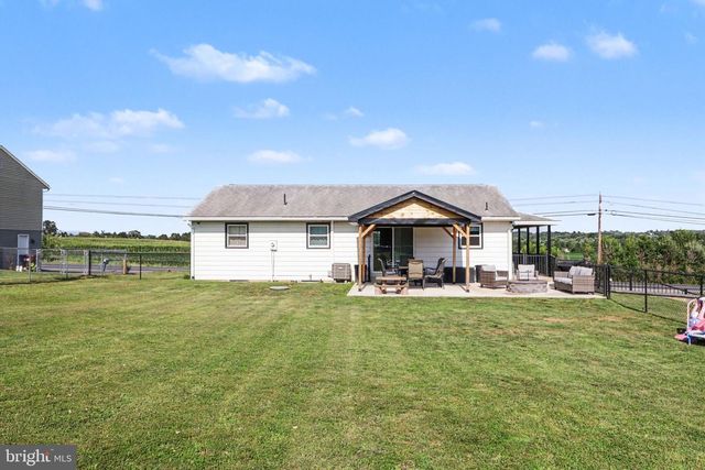 330 DOUBLING GAP RD, Newville, PA 17241