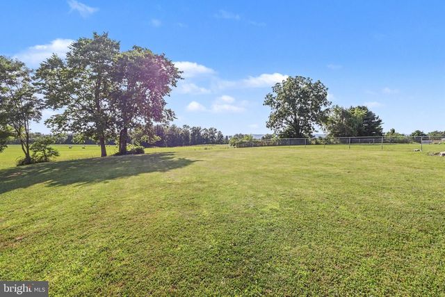 330 DOUBLING GAP RD, Newville, PA 17241