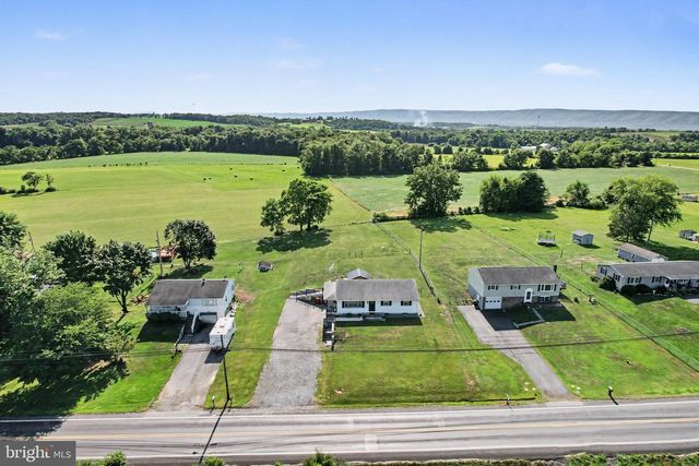 330 DOUBLING GAP RD, Newville, PA 17241
