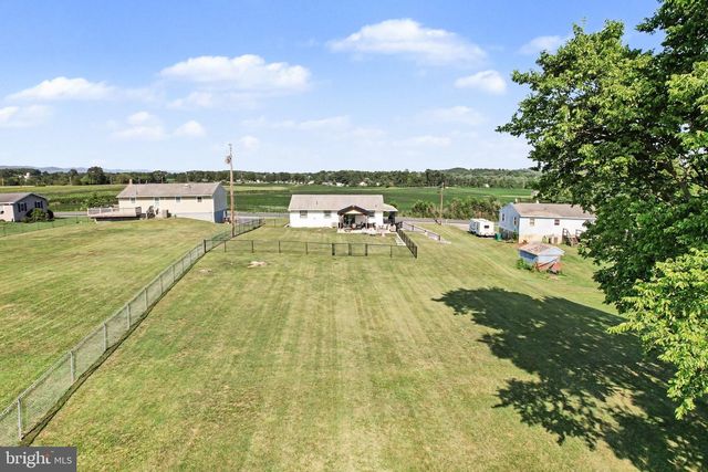 330 DOUBLING GAP RD, Newville, PA 17241