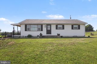 330 DOUBLING GAP RD, Newville, PA 17241