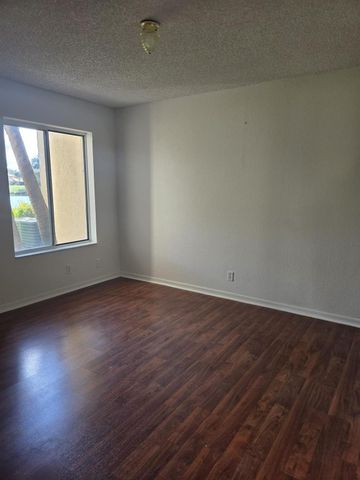 3310 Pinewalk Drive 1812, Margate, FL 33063