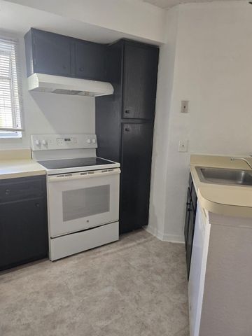 3310 Pinewalk Drive 1812, Margate, FL 33063