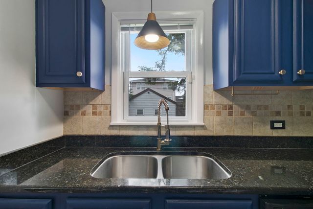 1107 Marshall Avenue, Bellwood, IL 60104
