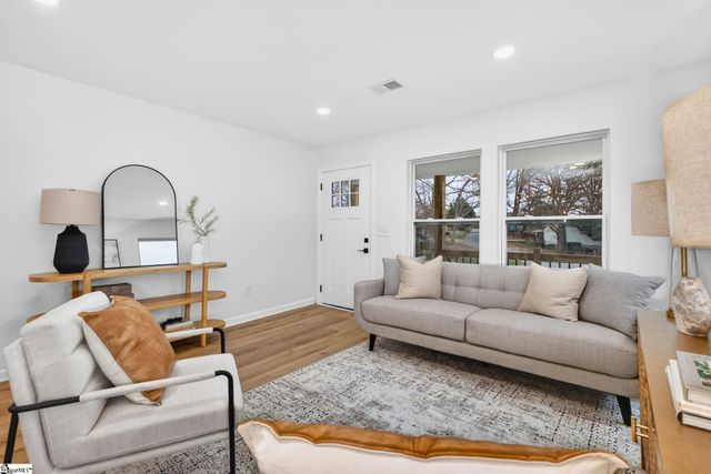 101 Ledbetter Street, Greenville, SC 29611